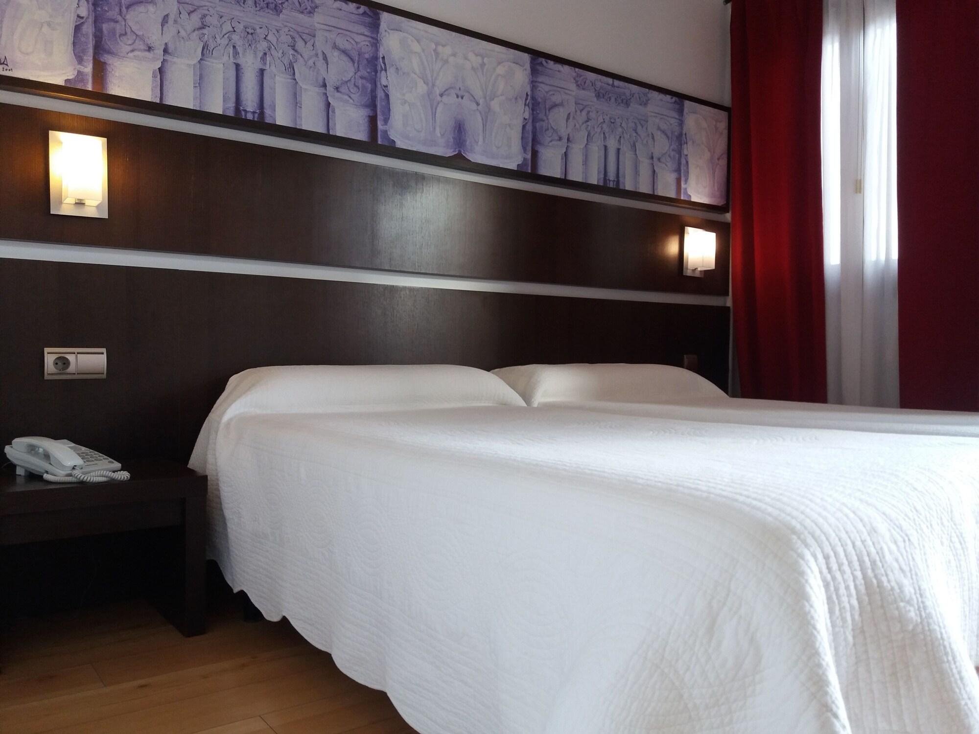 Hotel Rey Sancho Navarrete Esterno foto