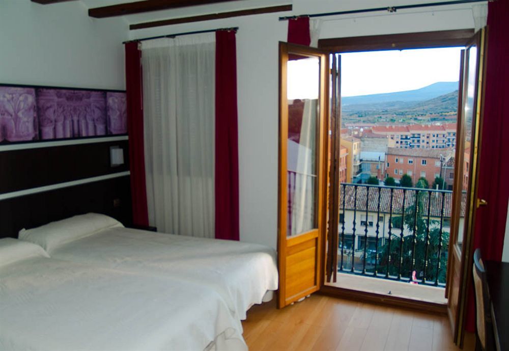Hotel Rey Sancho Navarrete Esterno foto